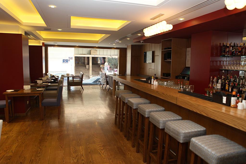 The J Hotel & Spa Beirut Exterior photo